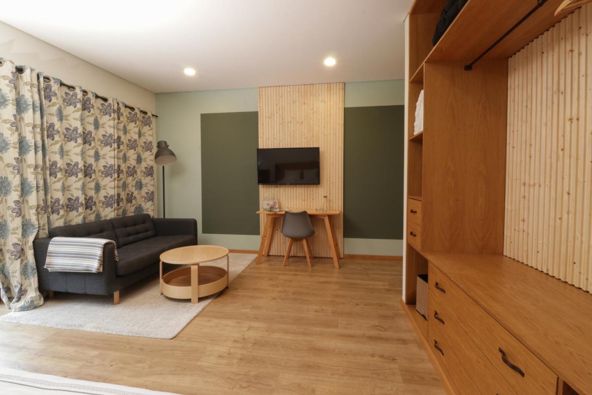 ピニョン Dois Lagares House Bed & Breakfast エクステリア 写真