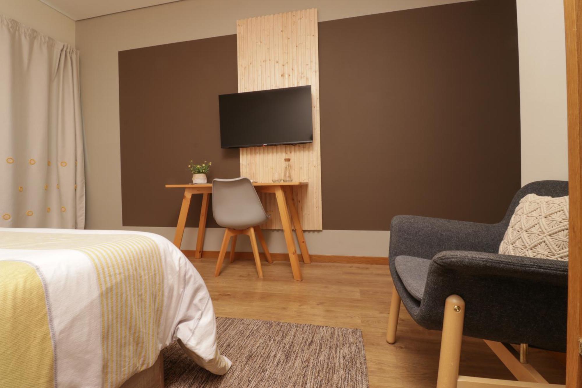 ピニョン Dois Lagares House Bed & Breakfast エクステリア 写真